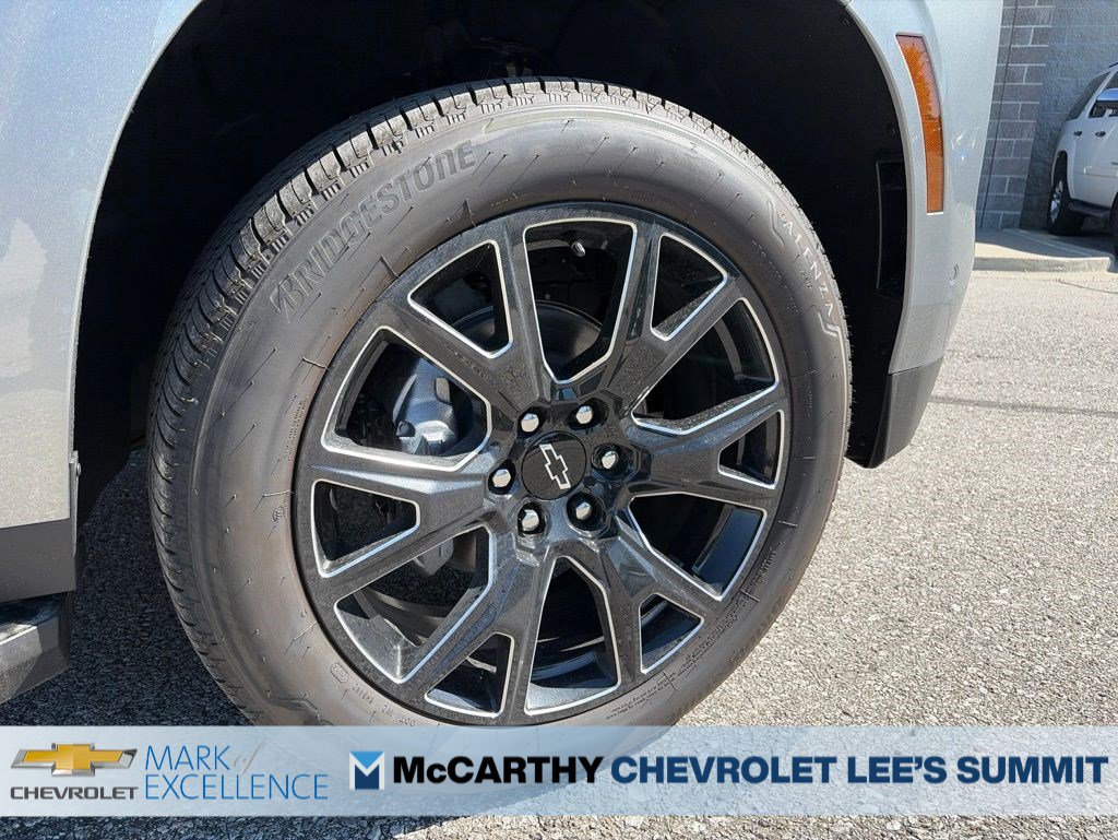 New 2026 Chevrolet Tahoe Premier w/ Sun And Tow Package AWD/4WD image 23