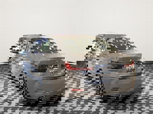 New 2026 BMW 330i xDrive xDrive w/ Premium Package image 6