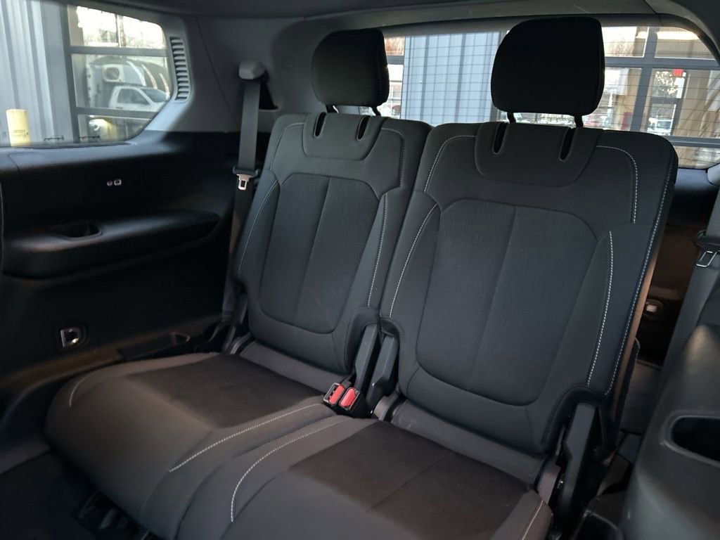 Used 2022 Jeep Grand Cherokee L Laredo w/ Luxury Tech Group I image 35