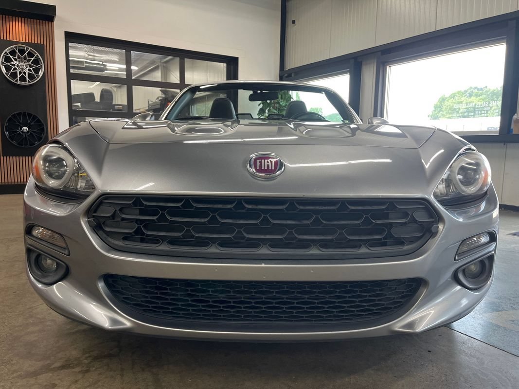 Used 2017 FIAT 124 Spider Lusso RWD image 33