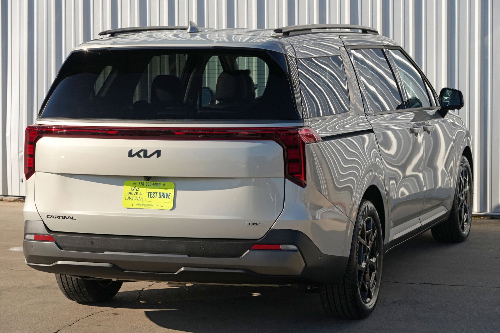 Used 2025 Kia Carnival SX w/ SX Dark Edition Package image 52