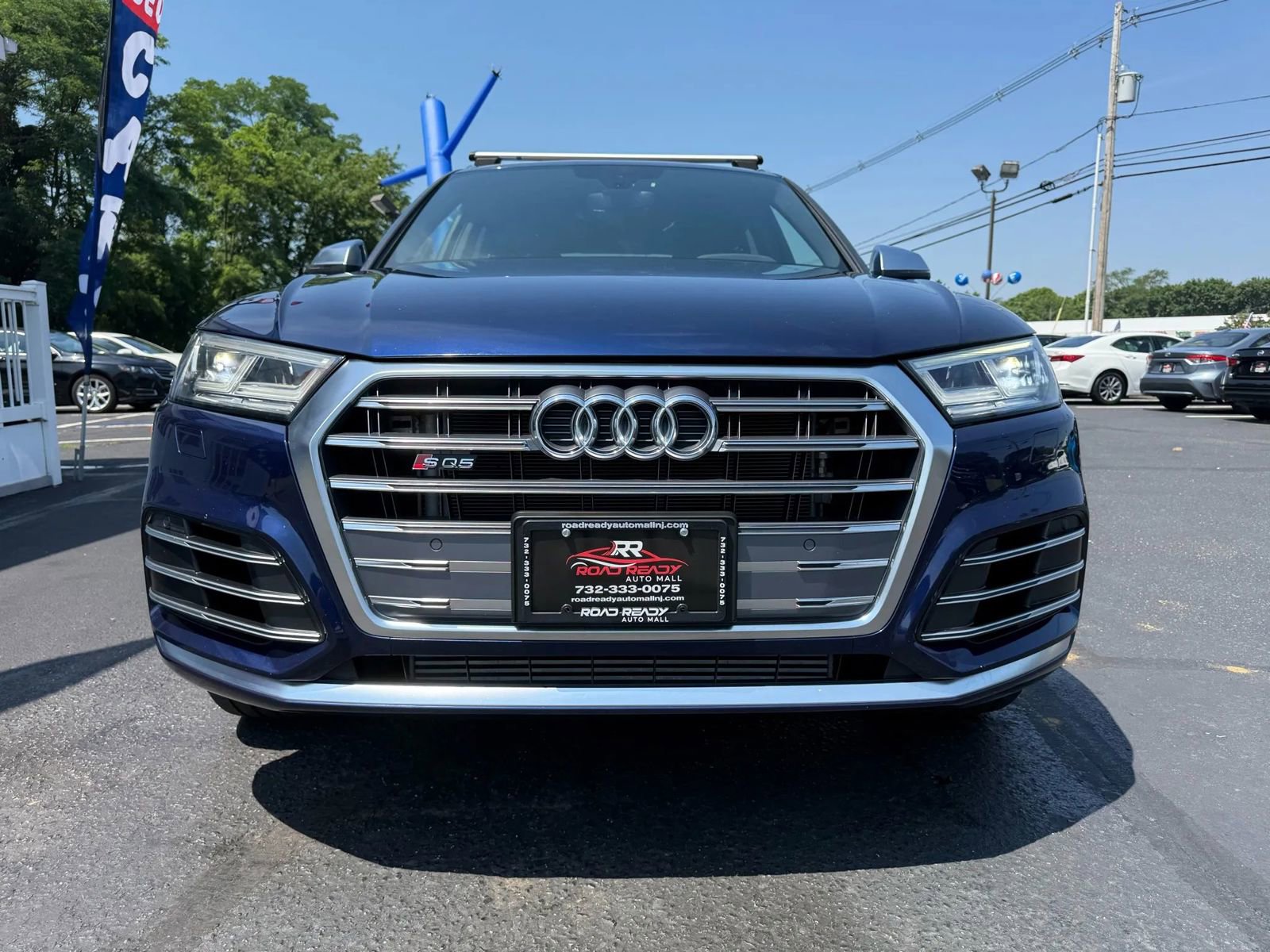 Used 2018 Audi SQ5 Premium Plus w/ Navigation Package image 3