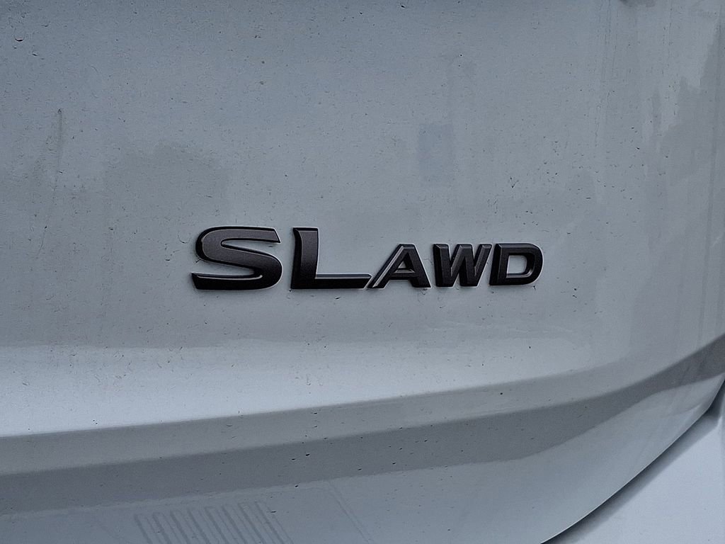 New 2025 Nissan Rogue SL w/ Tech Package image 8
