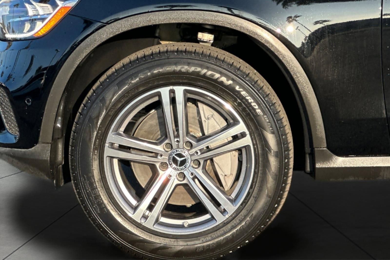 Certified 2022 Mercedes-Benz GLC 300 image 6