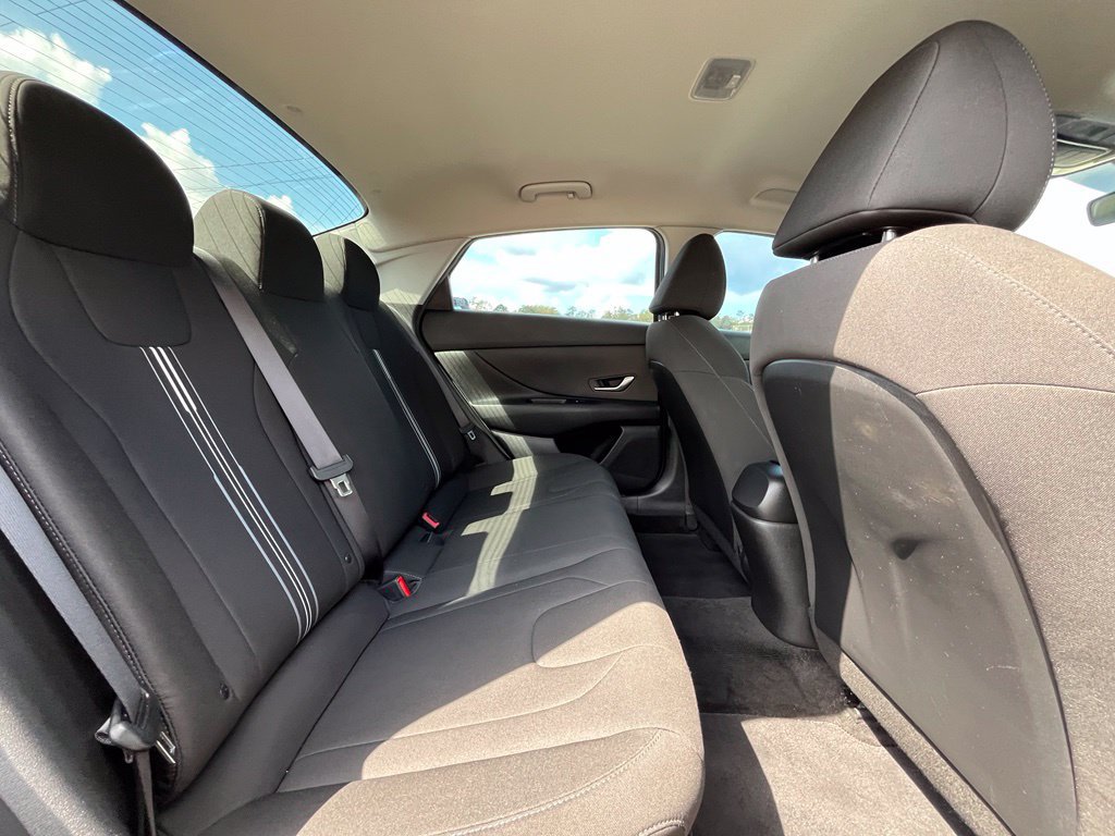 Used 2021 Hyundai Elantra SEL FWD image 28