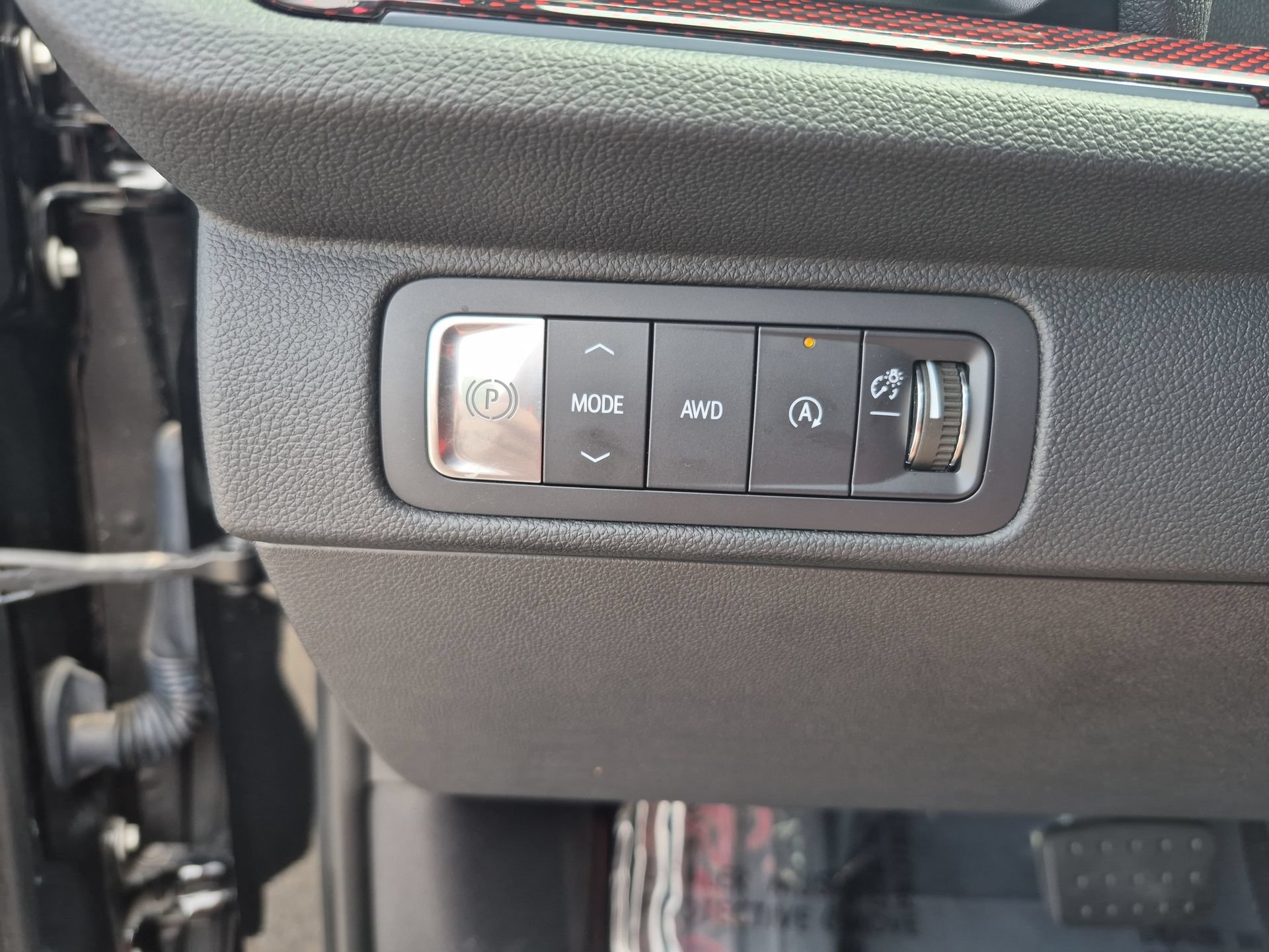 Used 2025 Chevrolet Traverse Z71 w/ Driver Confidence Package AWD/4WD image 19