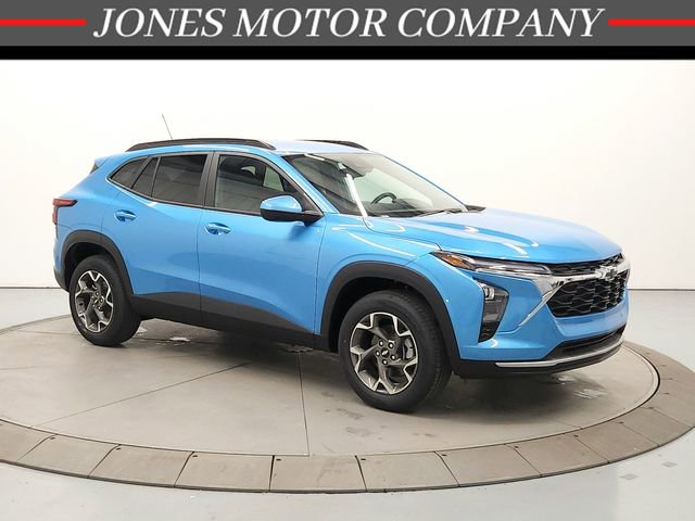 New 2026 Chevrolet Trax LT w/ Driver Confidence Package