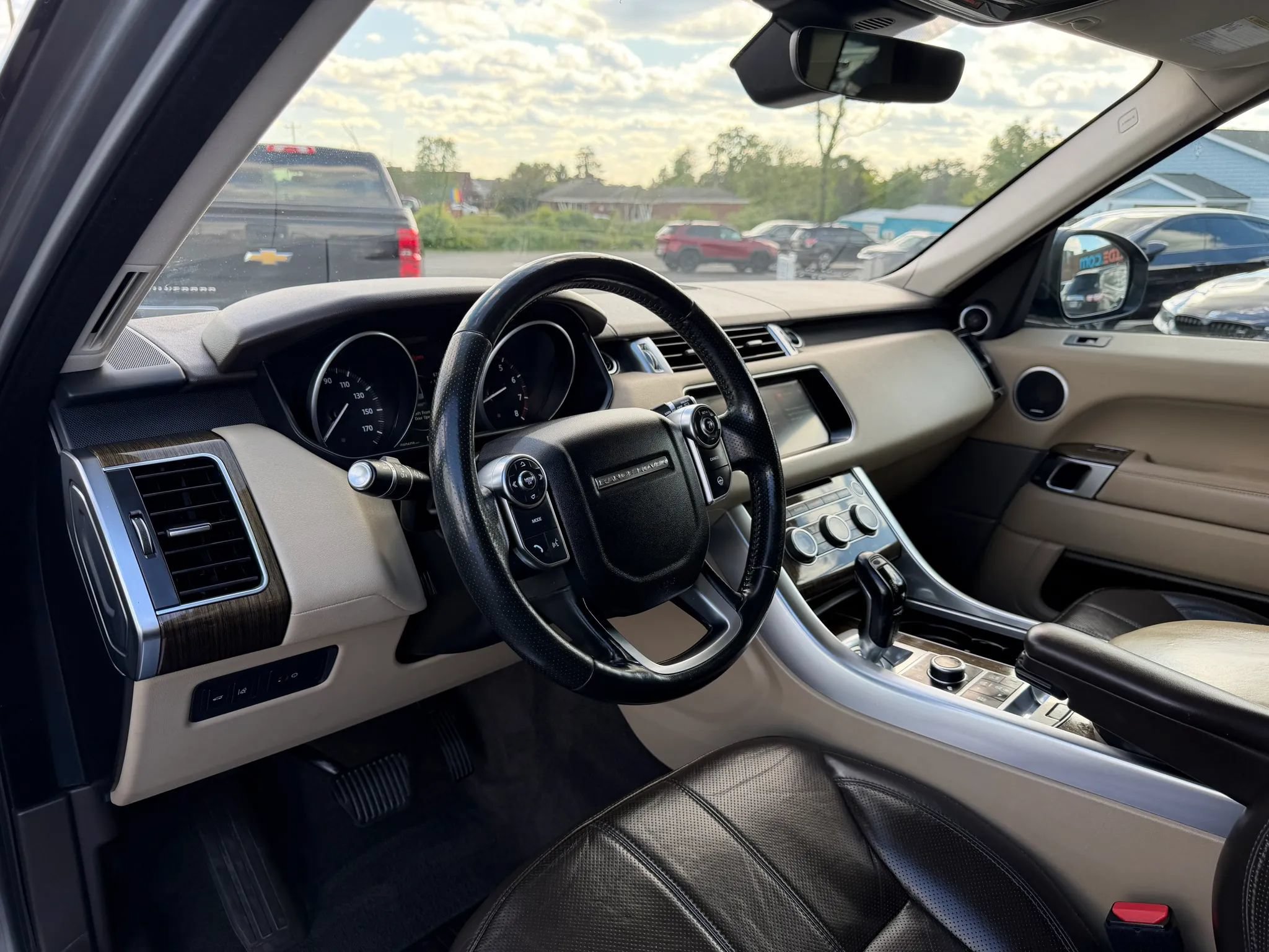 Used 2017 Land Rover Range Rover Sport HSE AWD/4WD image 10