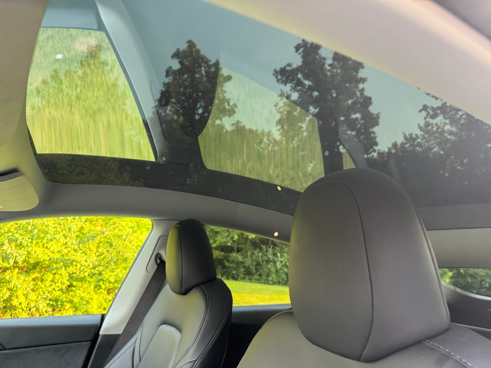 Used 2024 Tesla Model Y 2WD image 17