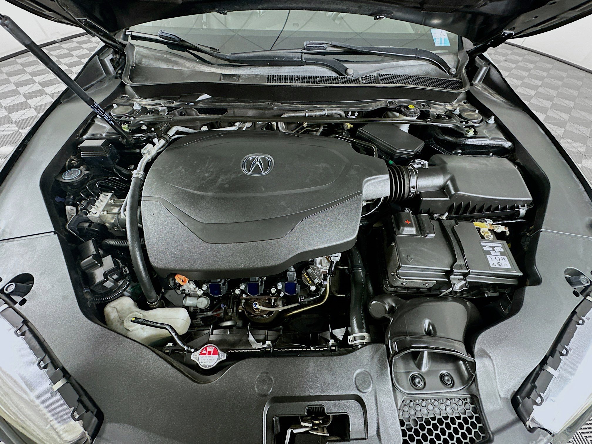 Used 2018 Acura TLX V6 image 31