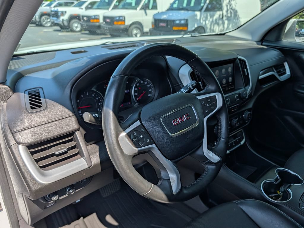 Used 2023 GMC Terrain SLT AWD/4WD image 12