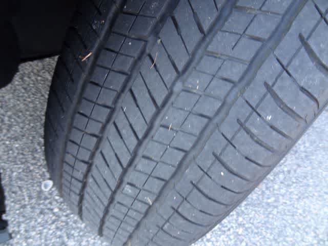 Used 2024 Toyota Sienna XLE FWD image 43