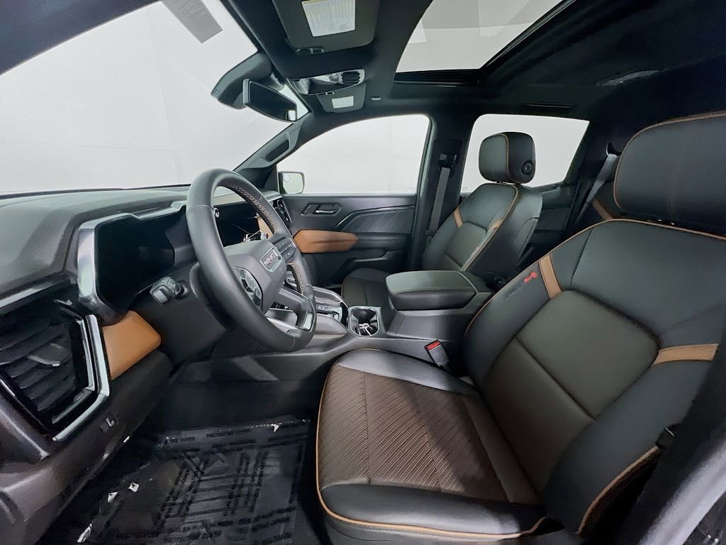 Used 2023 GMC Canyon AT4 w/ AT4 Premium Package image 20