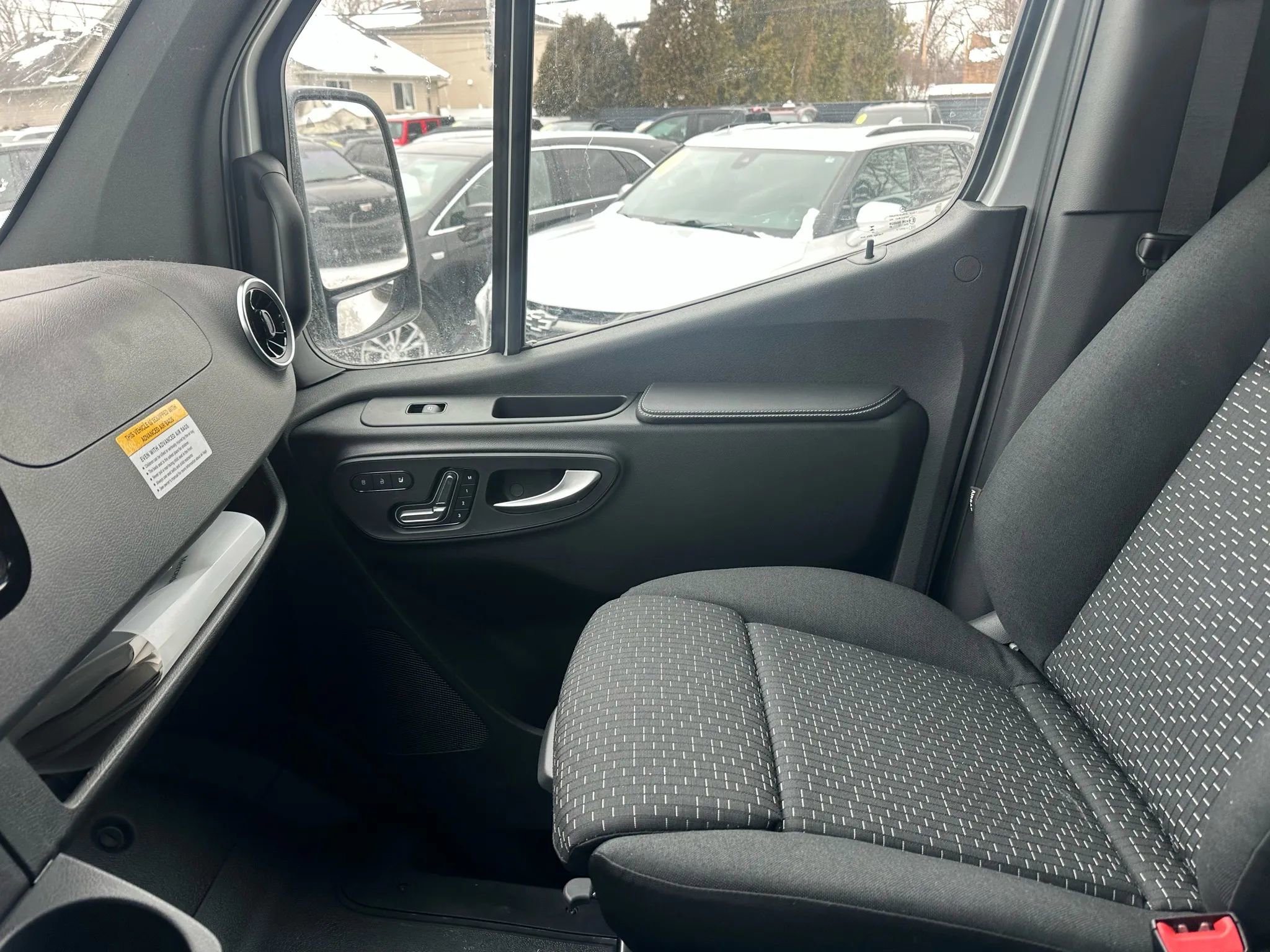 Used 2023 Mercedes-Benz Sprinter 3500 w/ Parking Package image 32