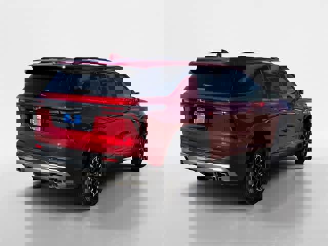 Used 2025 Chevrolet Traverse Z71 w/ Driver Confidence Package image 11