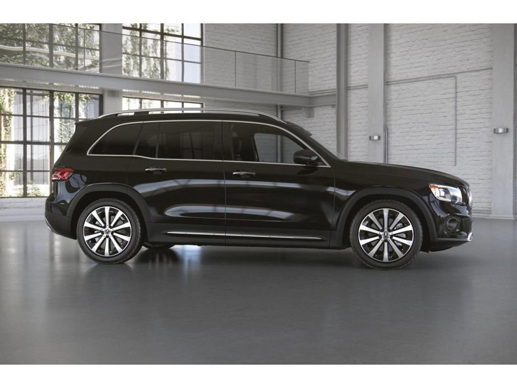 Certified 2022 Mercedes-Benz GLB 250 4MATIC image 16