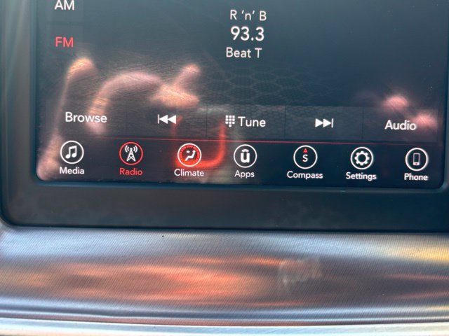 Used 2019 Dodge Challenger SXT RWD image 30