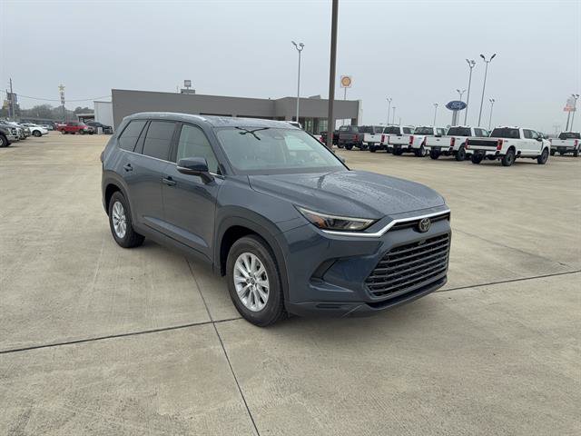 Used 2025 Toyota Grand Highlander XLE image 2