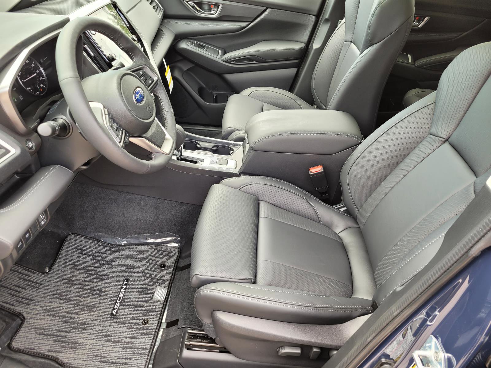 New 2025 Subaru Ascent Limited image 3