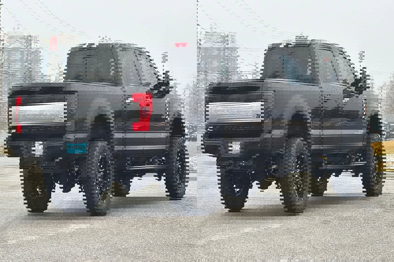 Used 2017 Ford F350 Platinum w/ Platinum Ultimate Package image 2