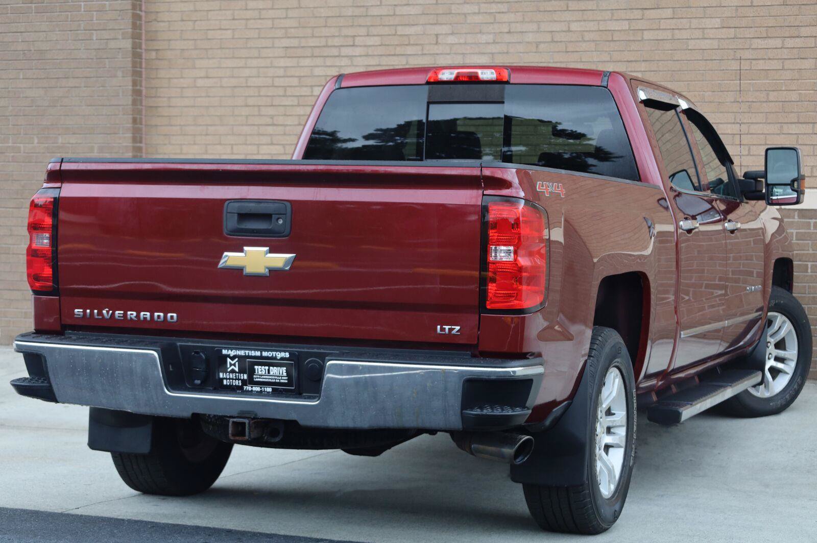 Used 2015 Chevrolet Silverado 1500 LTZ w/ Max Trailering Package AWD/4WD image 11
