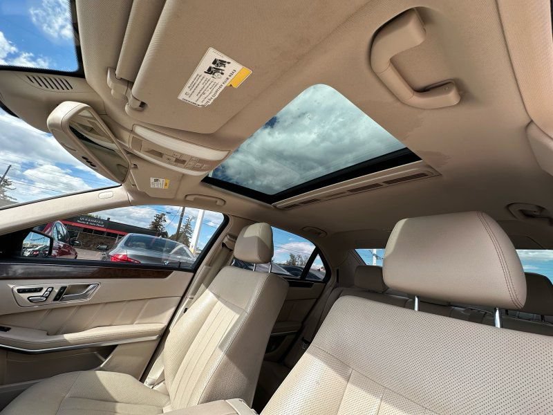 Used 2014 Mercedes-Benz E 550 4MATIC Sedan image 12