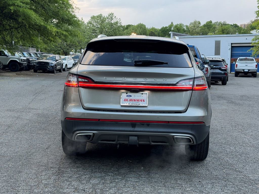 Used 2023 Lincoln Nautilus Reserve w/ Equipment Group 201A image 6