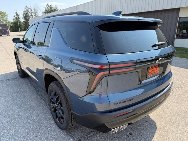 New 2026 Chevrolet Traverse LT w/ Midnight/Sport Edition image 7