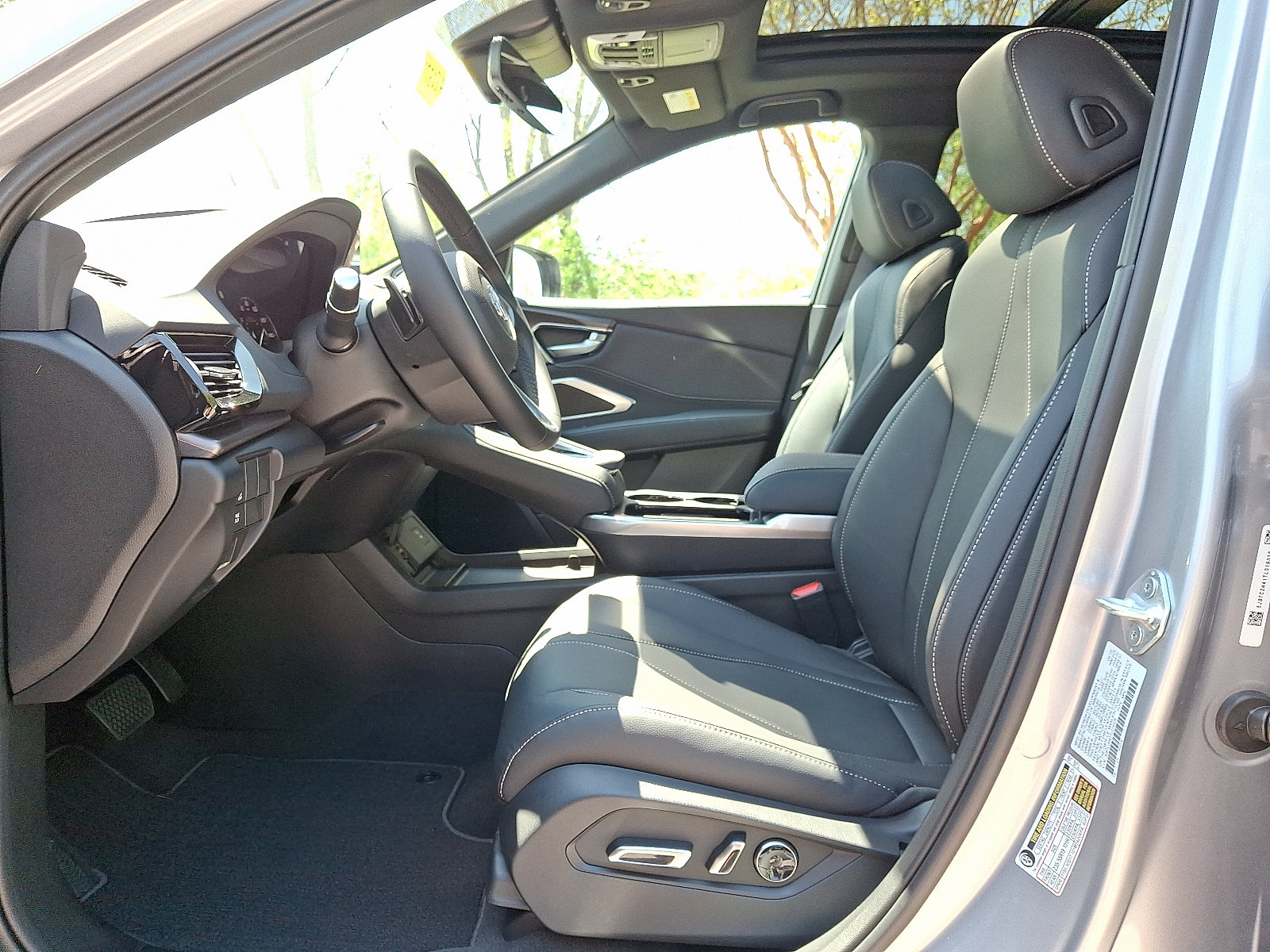 New 2026 Acura RDX SH-AWD image 9