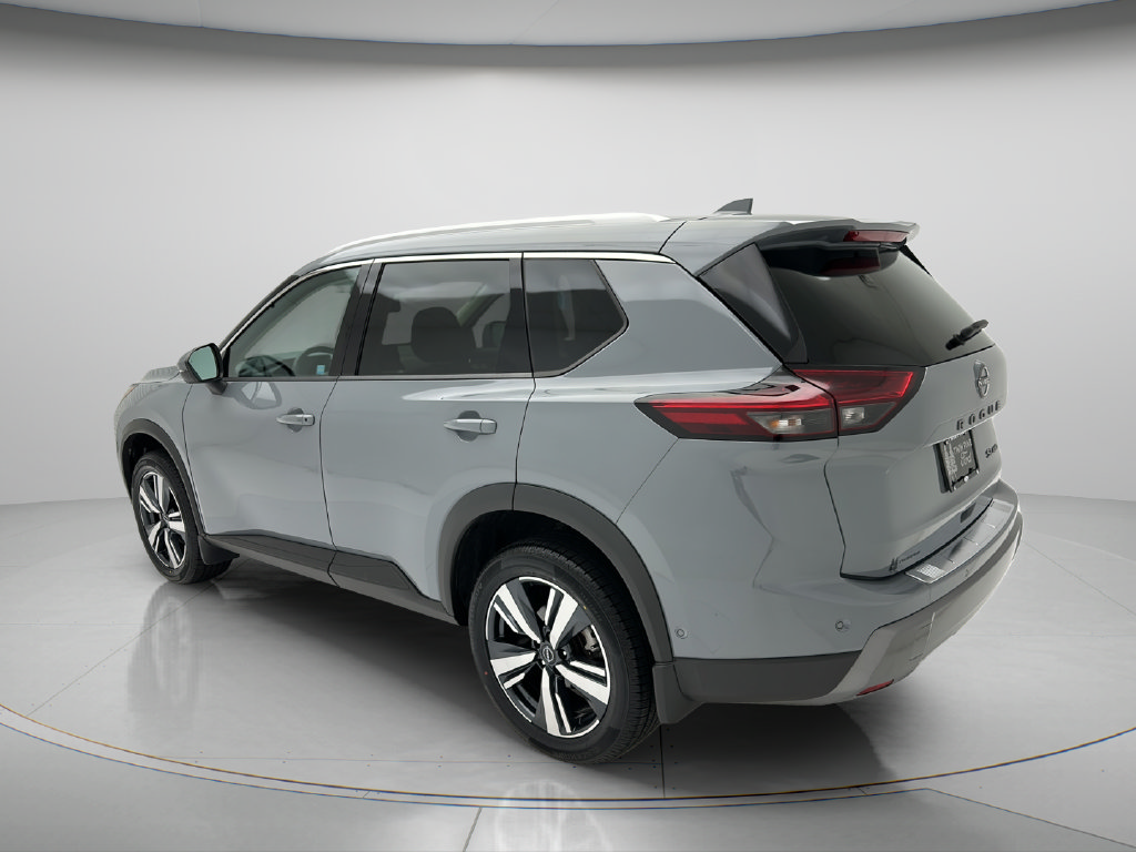 Used 2024 Nissan Rogue SL w/ SL Premium Package AWD/4WD image 4