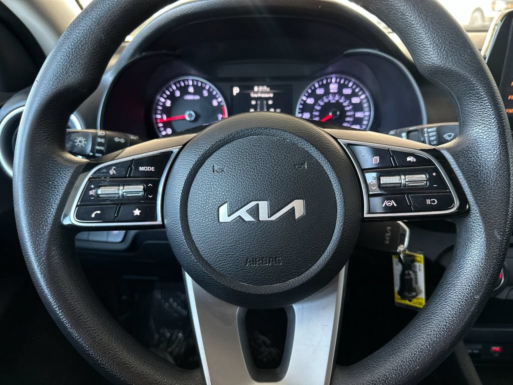 Used 2024 Kia Forte LXS FWD image 20