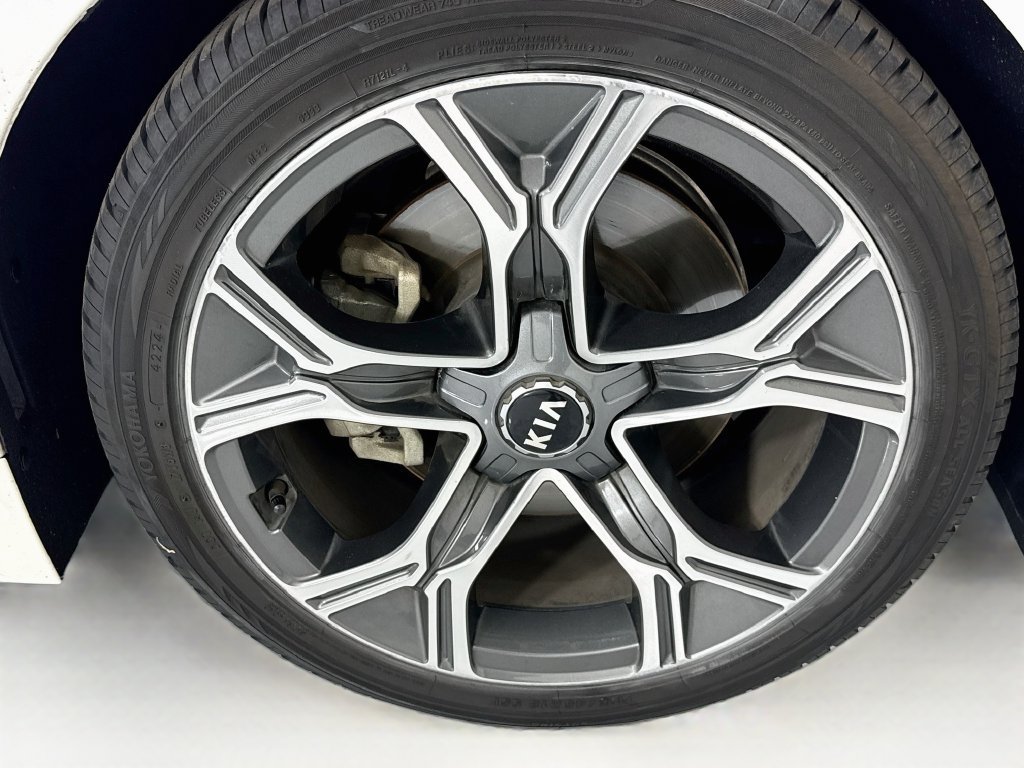 Used 2020 Kia Stinger GT-Line RWD image 32