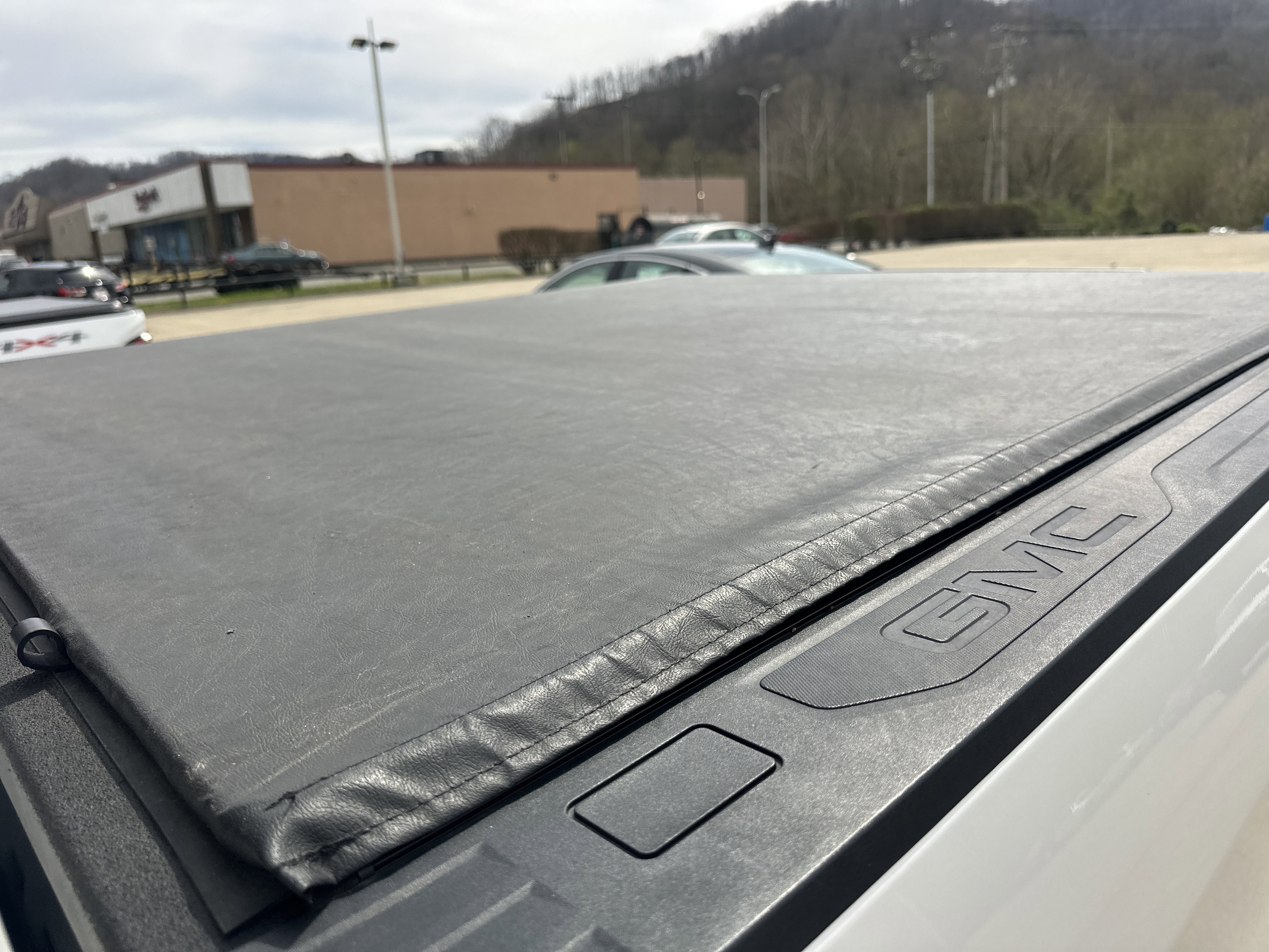 Used 2022 GMC Sierra 1500 SLT AWD/4WD image 21
