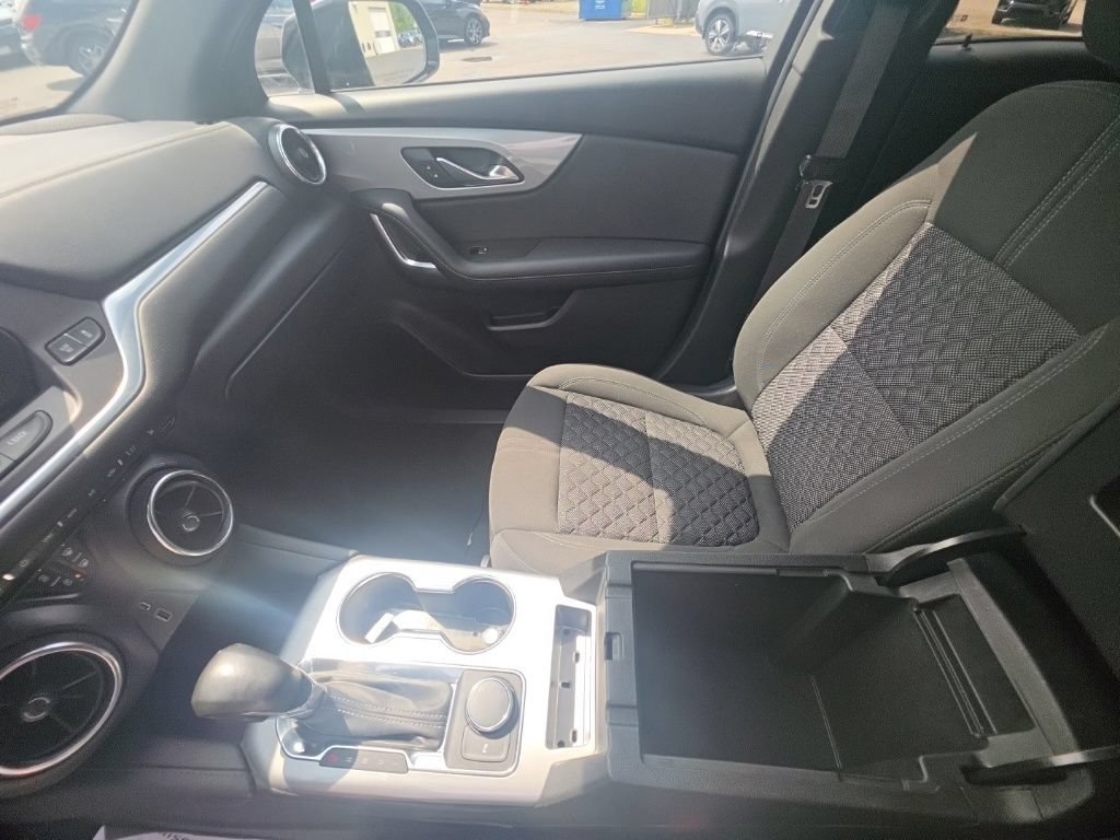 Used 2019 Chevrolet Blazer LT AWD/4WD image 24