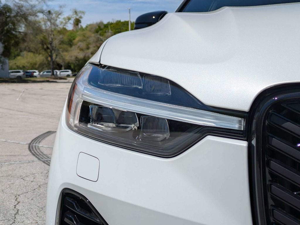 New 2026 Volvo XC60 T8 Core w/ Protection Package Premier image 10