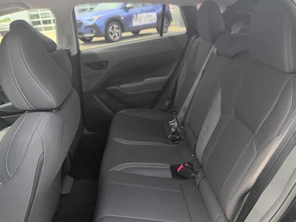 Used 2025 Subaru Crosstrek 2.0i Premium image 35