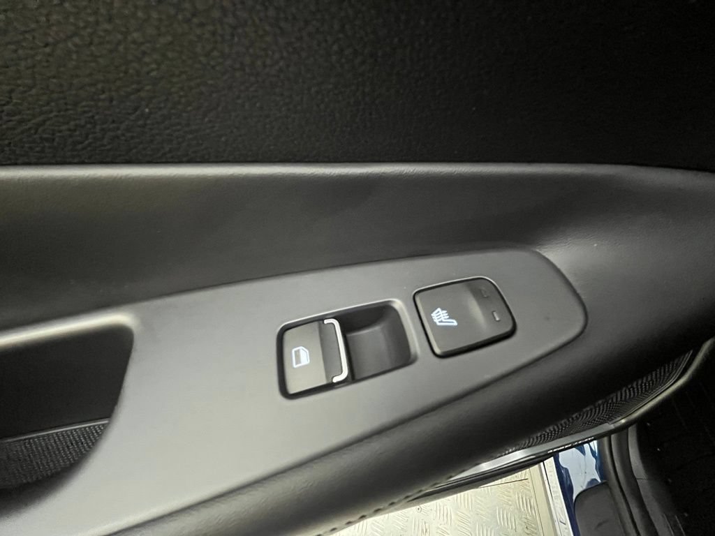 Used 2022 Hyundai Santa Fe Limited AWD/4WD image 45