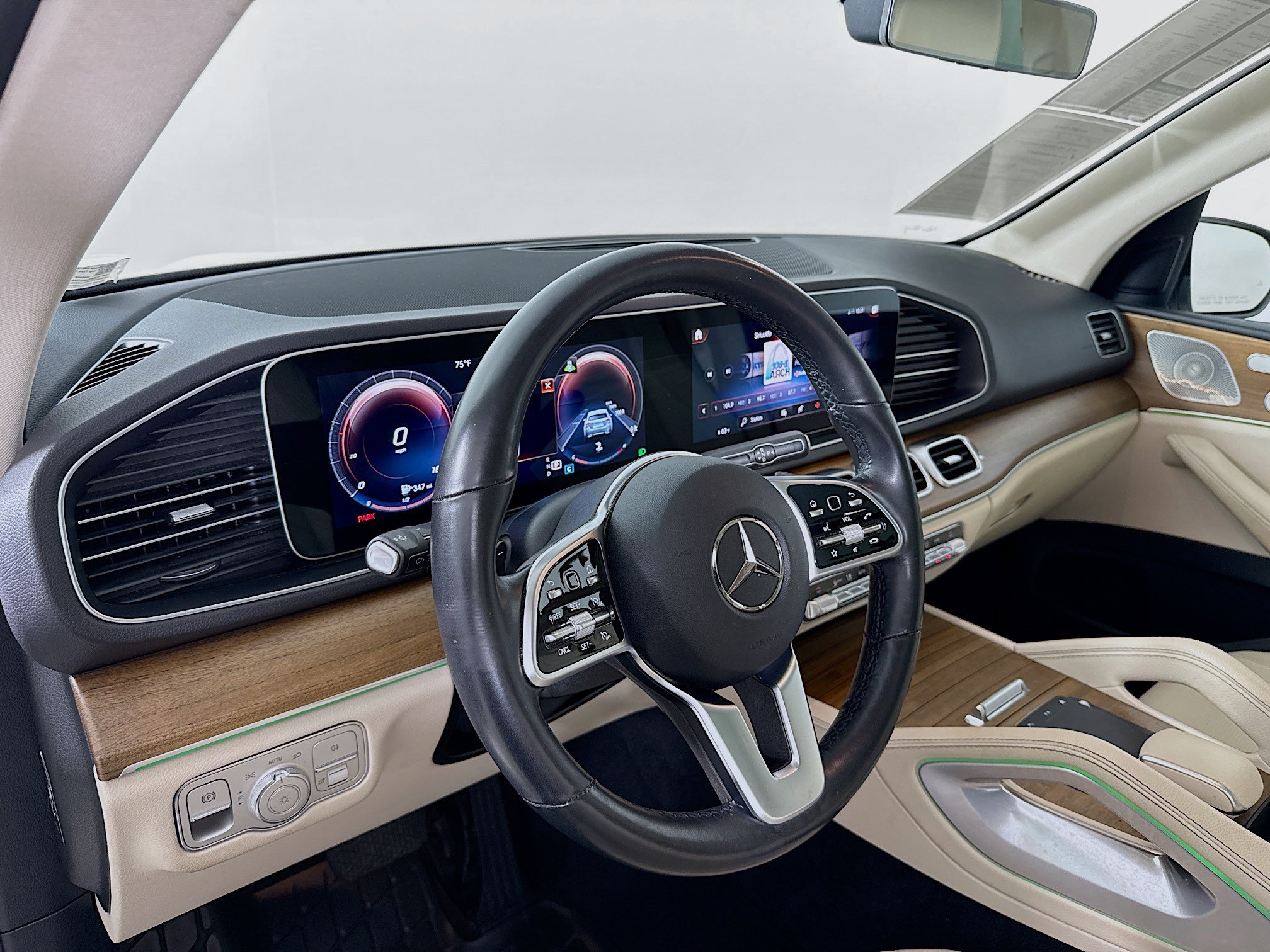 Used 2022 Mercedes-Benz GLE 350 4MATIC image 9