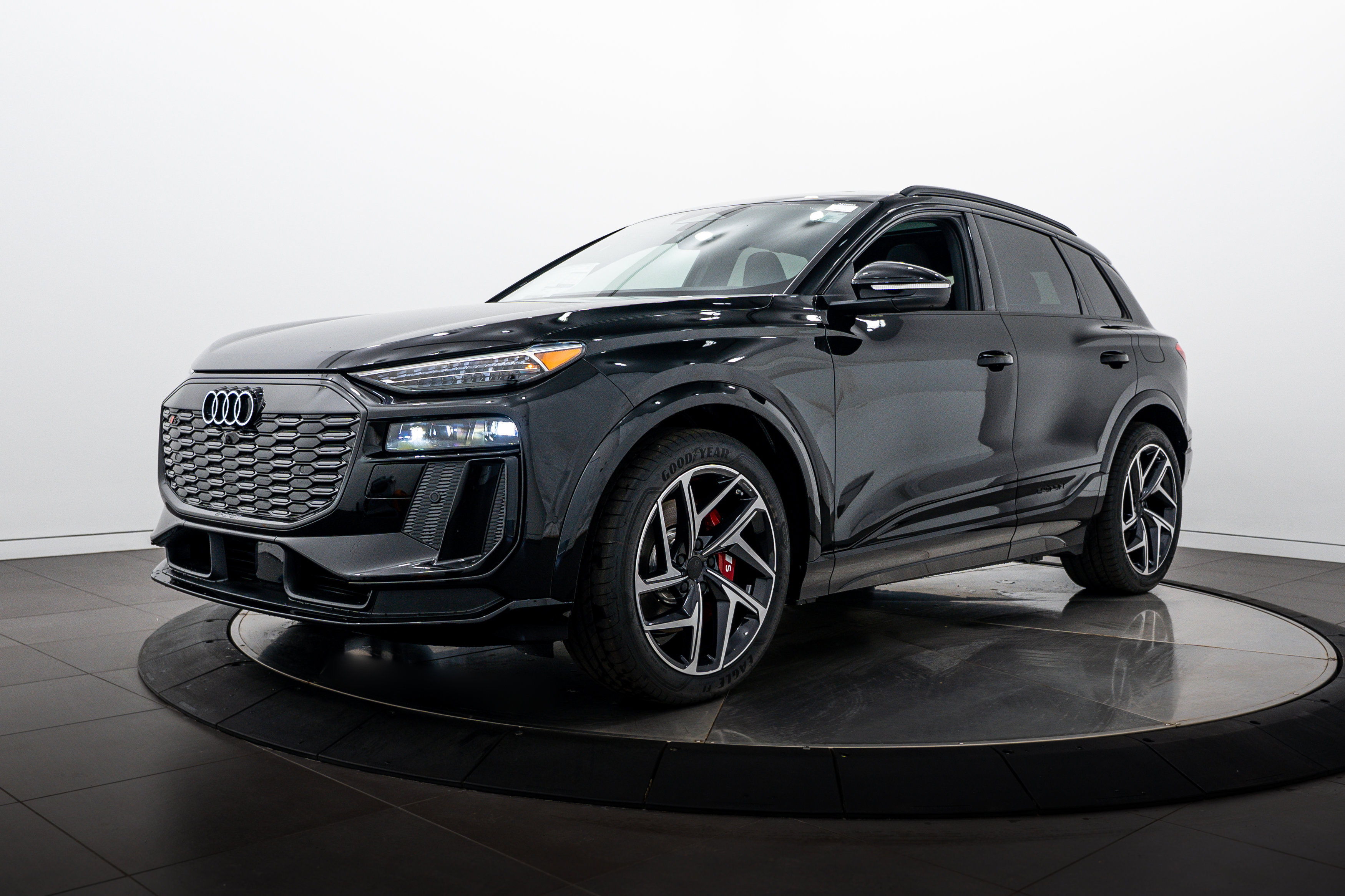 New 2027 Audi SQ6 e-tron Premium Plus AWD/4WD image 7