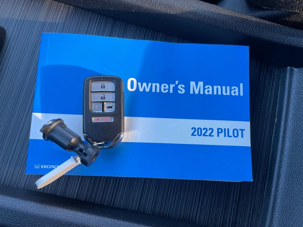 Used 2022 Honda Pilot Sport image 41