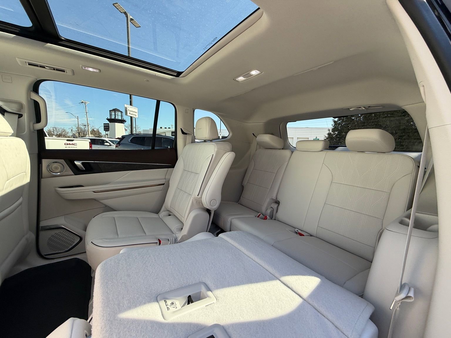 New 2026 Buick Enclave Avenir w/ Super Cruise Package AWD/4WD image 34