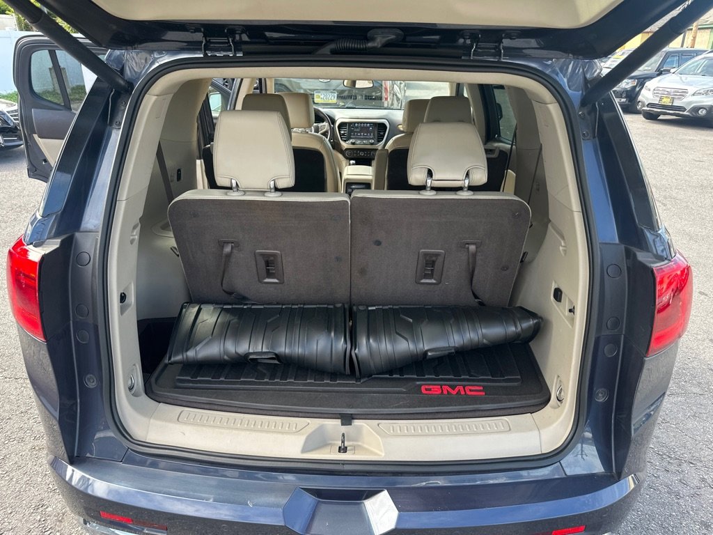 Used 2018 GMC Acadia Denali w/ LPO, Cargo Package image 17