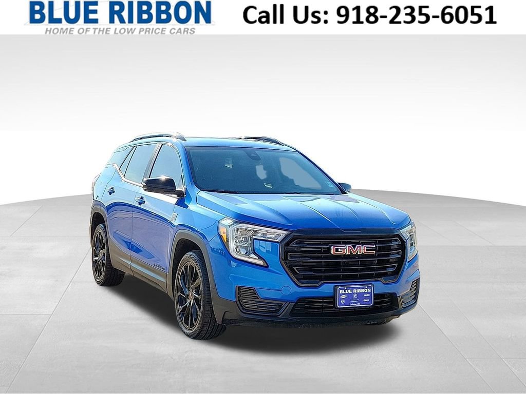 Used 2024 GMC Terrain SLE w/ Elevation Edition image 1