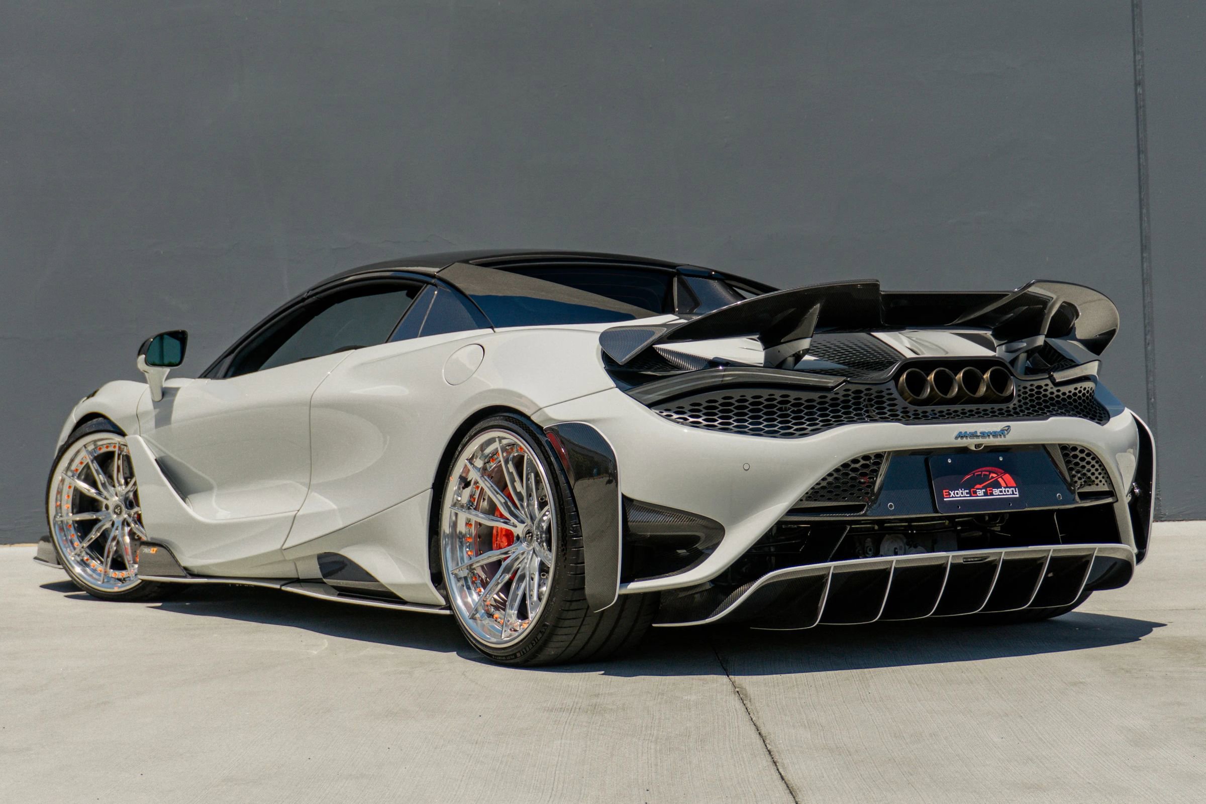 Used 2022 McLaren 765LT RWD image 14