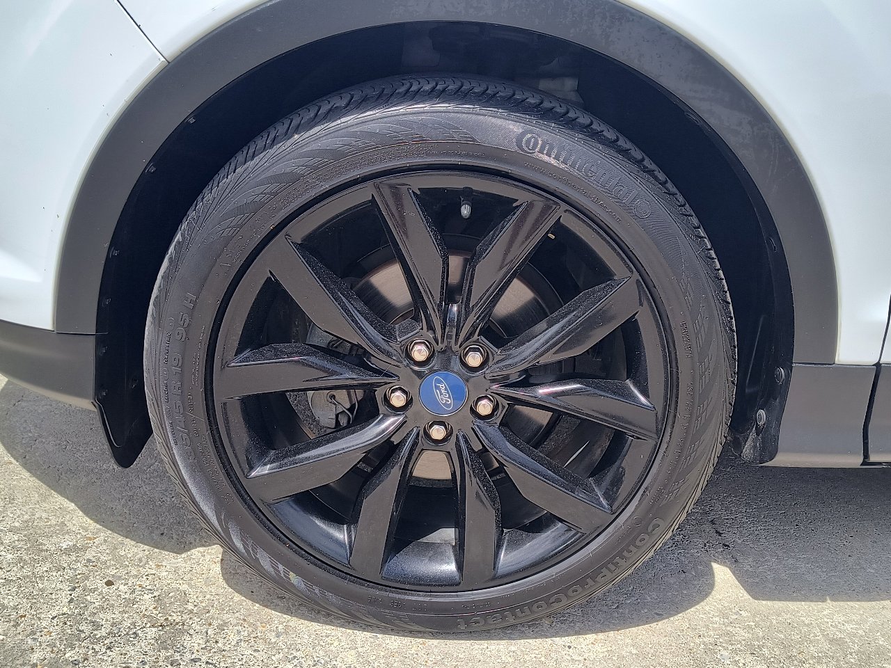 Used 2019 Ford Escape SE image 12