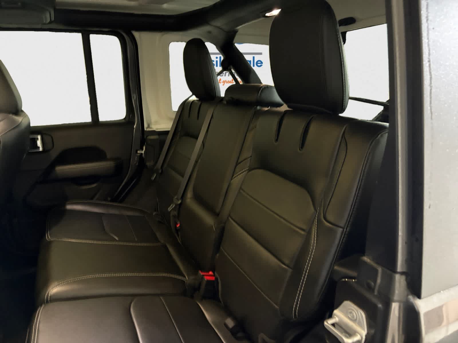 Used 2023 Jeep Wrangler Unlimited Sahara w/ Cold Weather Group AWD/4WD image 14