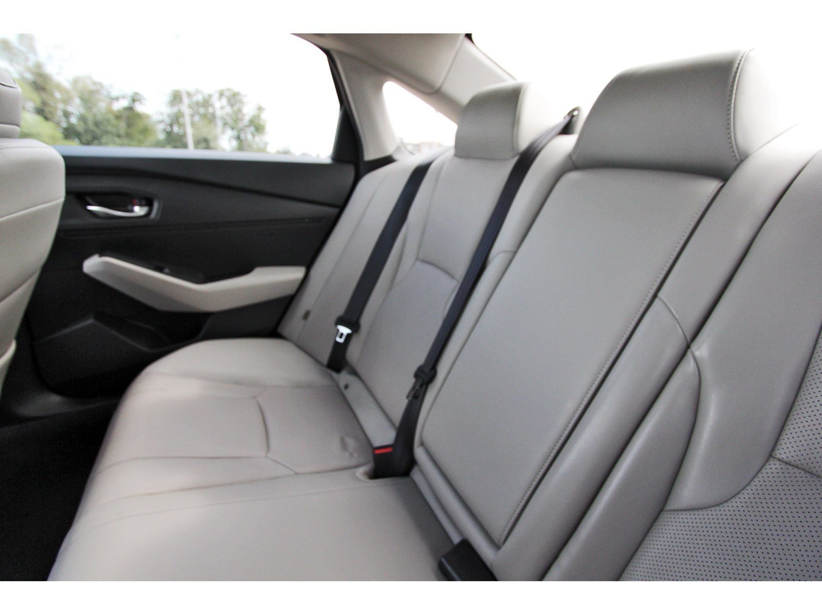 Used 2024 Honda Accord EX-L image 12