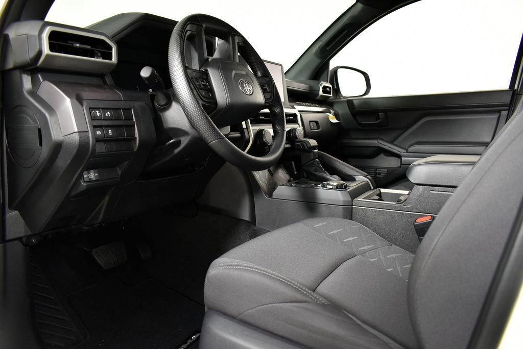 New 2026 Toyota Tacoma SR5 AWD/4WD image 17