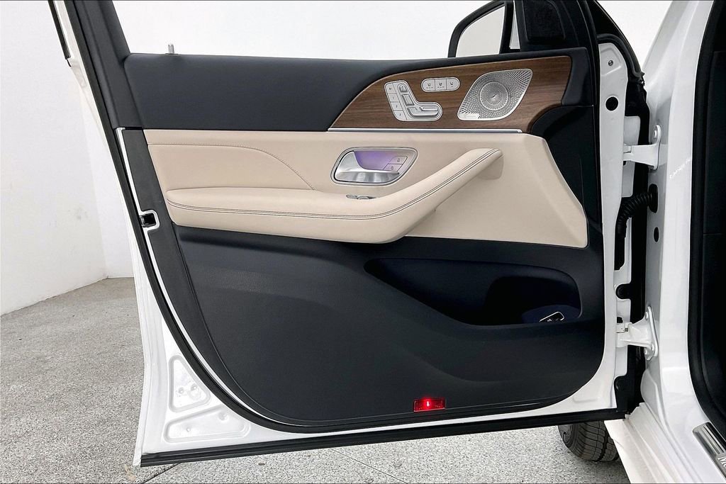 Used 2025 Mercedes-Benz GLE 580 4MATIC image 24