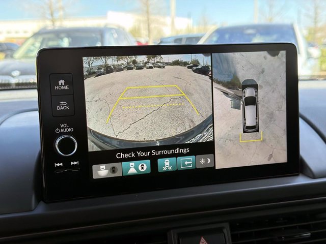 Used 2025 Honda Pilot TrailSport image 21
